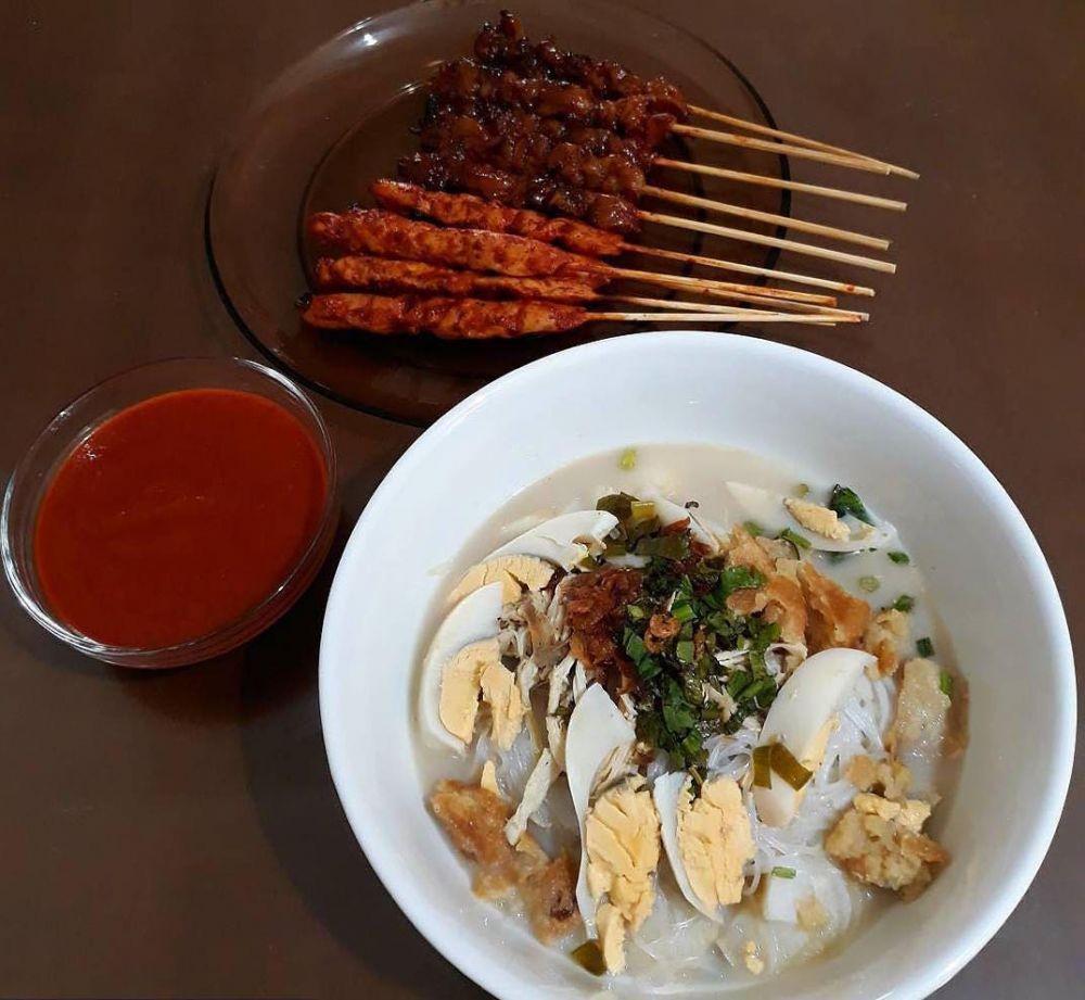 Soto Banjar & Sate Tulang Borneo (instagram.com/novgram)