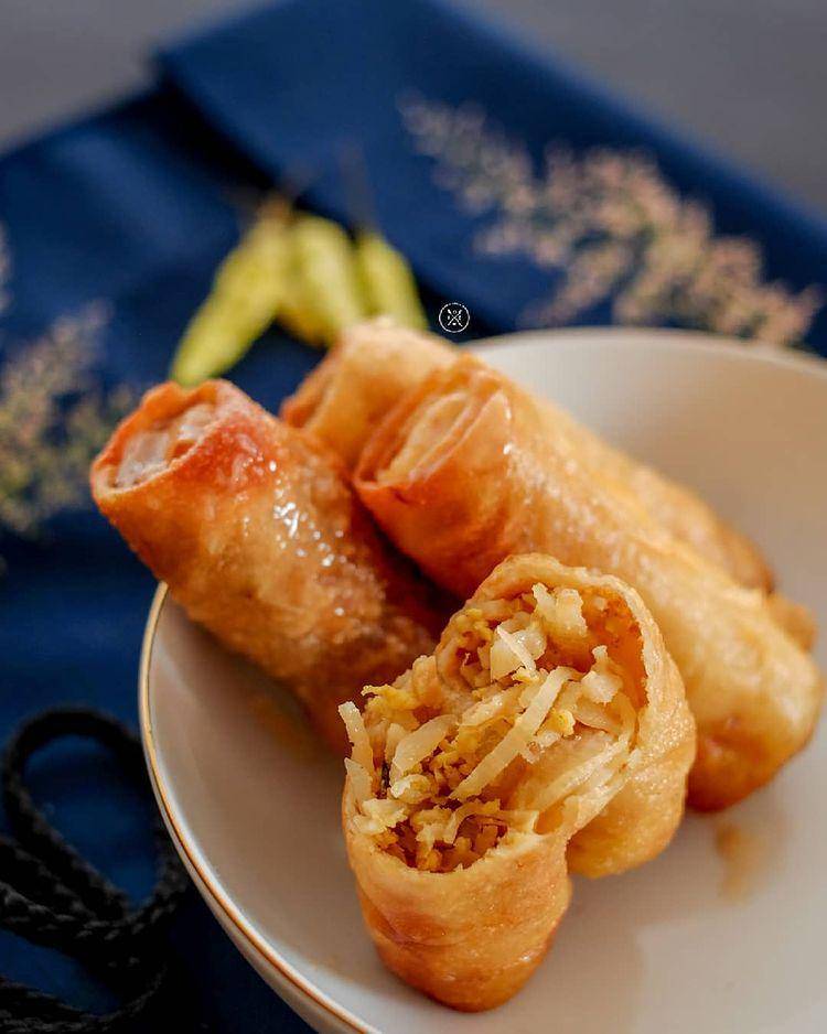 Lumpia rebung (instagram.com/jajansolo)