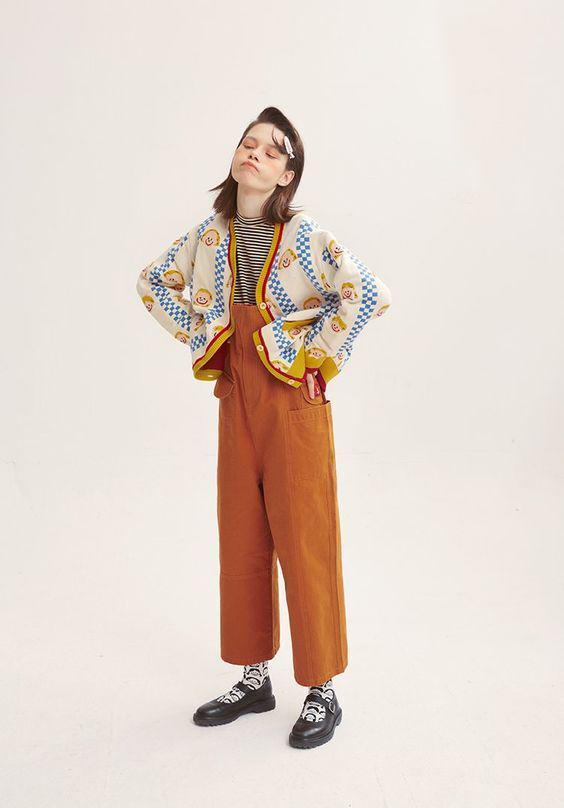 Cardigan dan pinafore (kinaandtam.com)