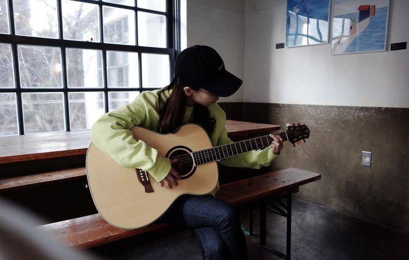 Hong Ji Hee (instagram.com/memories_of_jh)
