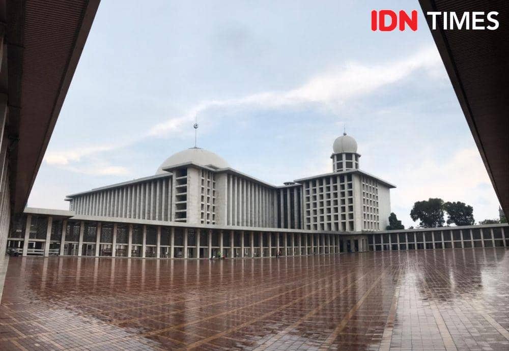 Ilustrasi Masjid Istiqlal (IDN Times/Ashari Arief)