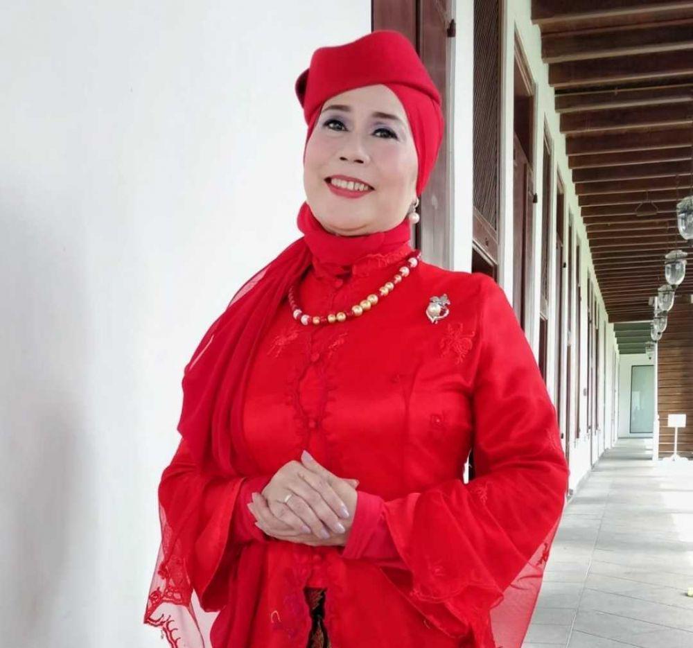 Dewi Yull (instagram.com/dewiyullofficial)