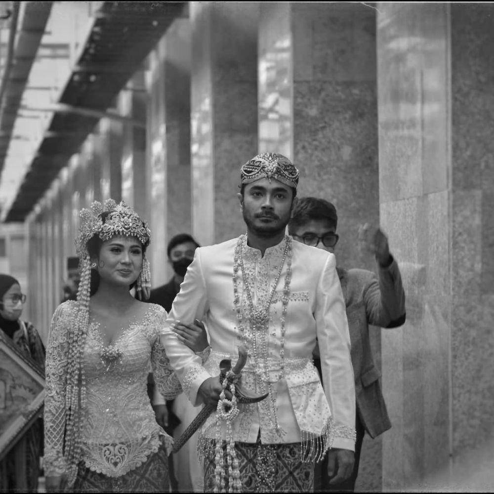 Pernikahan Marthino Lio dan Delia Husein (Instagram.com/goldday_)