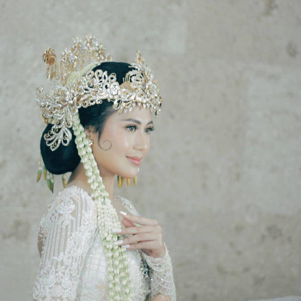 Pernikahan Marthino Lio dan Delia Husein (Instagram.com/goldday_)