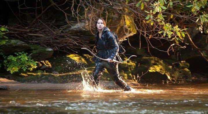 Katniss di film The Hunger Games (instagram.com/thehungergames)