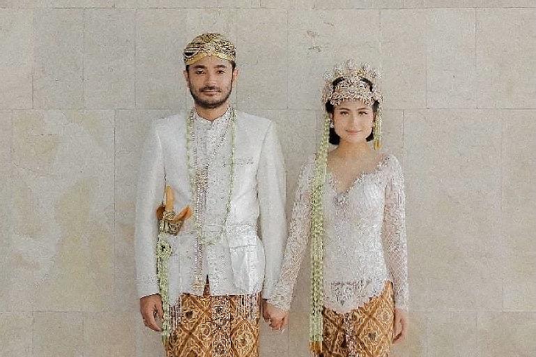Lepas Status Duda, 10 Potret Pernikahan Marthino Lio dan Delia Husein