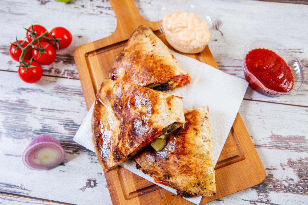 ilustrasi chicken corn quesadilla (pexels.com/Adi Coco)