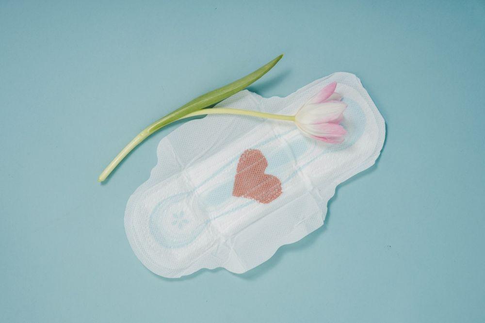 Girls, Ini Akibat Terlalu Lama Memakai Pembalut saat Datang Bulan
