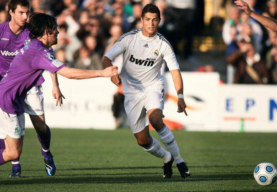 aksi Cristiano Ronaldo di Real Madrid (thesefootballtimes.co)