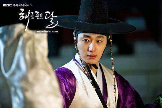Jung Il Woo di The Moon That Embraces The Sun (program.imbc.com)