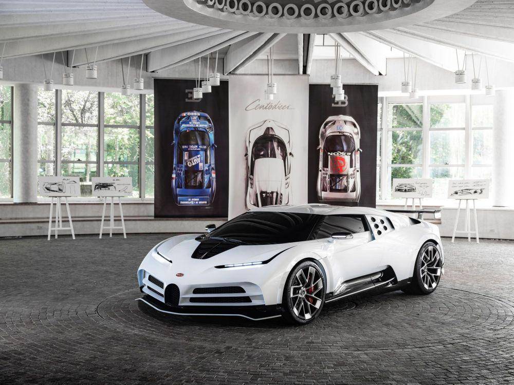 potret Bugatti Centodieci (roadandtrack.com)