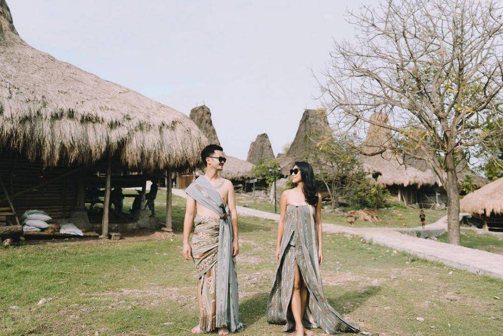 Theresa Wienathan dan Calvin Chandra (@theodoreandy @josht.reyner via instagram.com/theresawienathan)