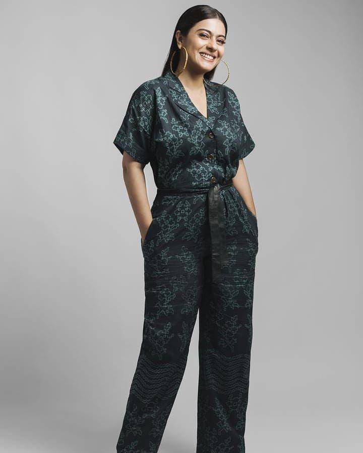Style Simpel nan Berkelas ala Kajol (instagram.com/kajol)