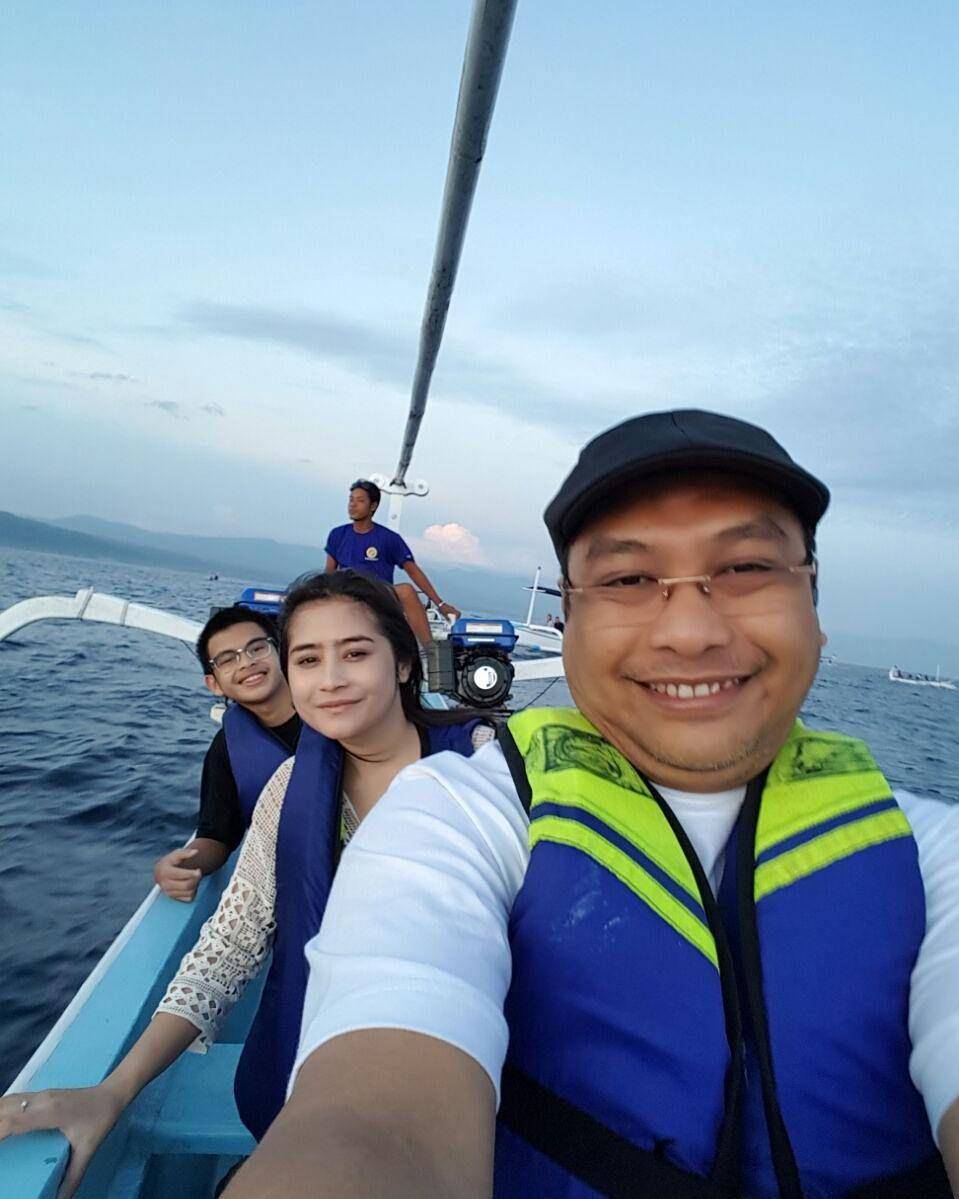 Prilly Latuconsina dan Raja Latuconsina (instagram.com/ullydjulita02)