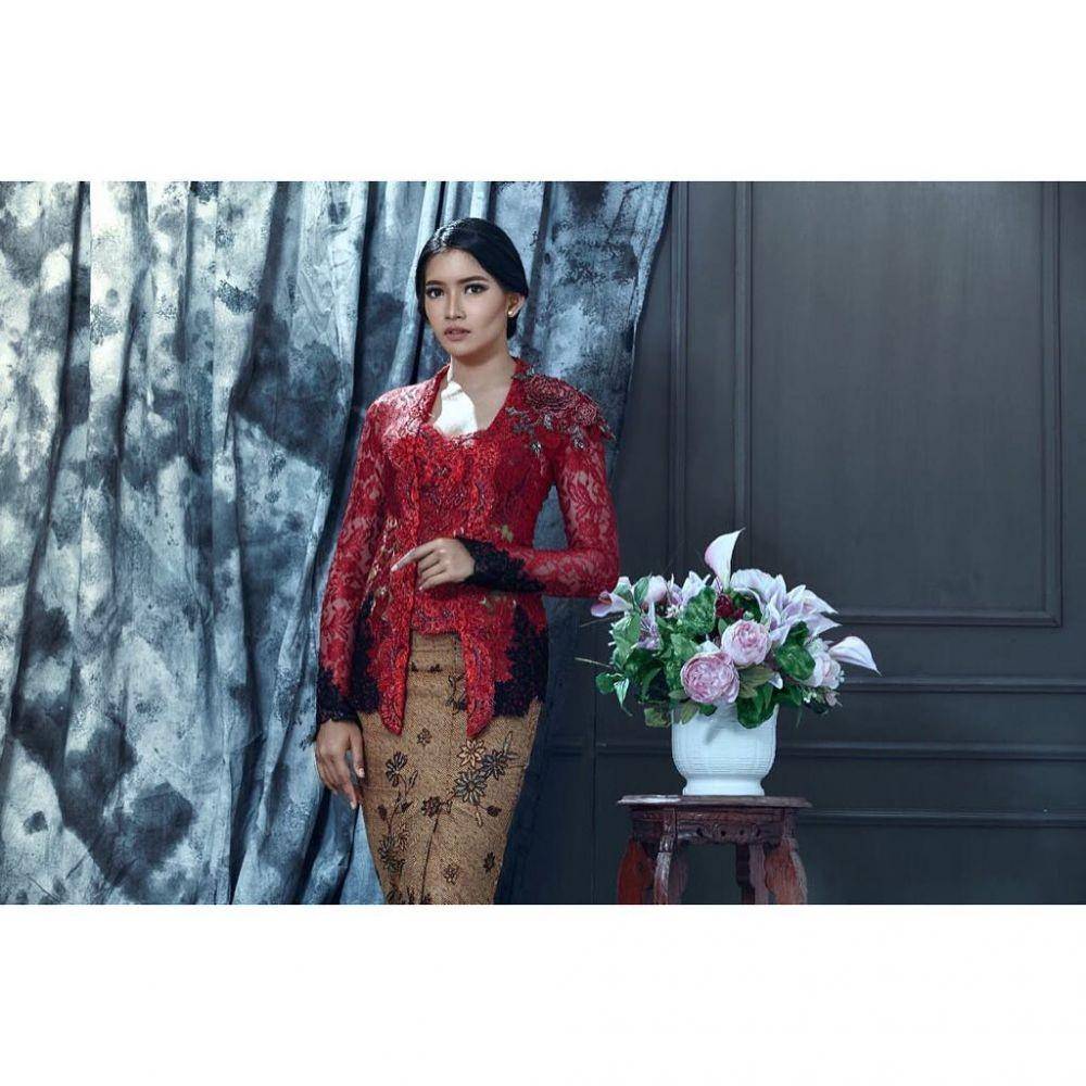 Kebaya Anindya Kusuma Putri. (instagram.com/anindyakputri)