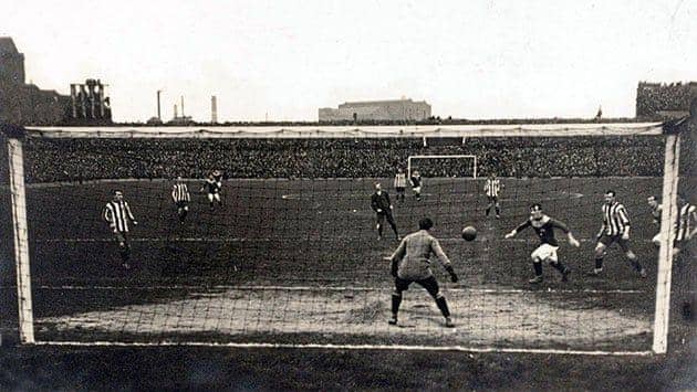 Old Trafford (theguardian.com)