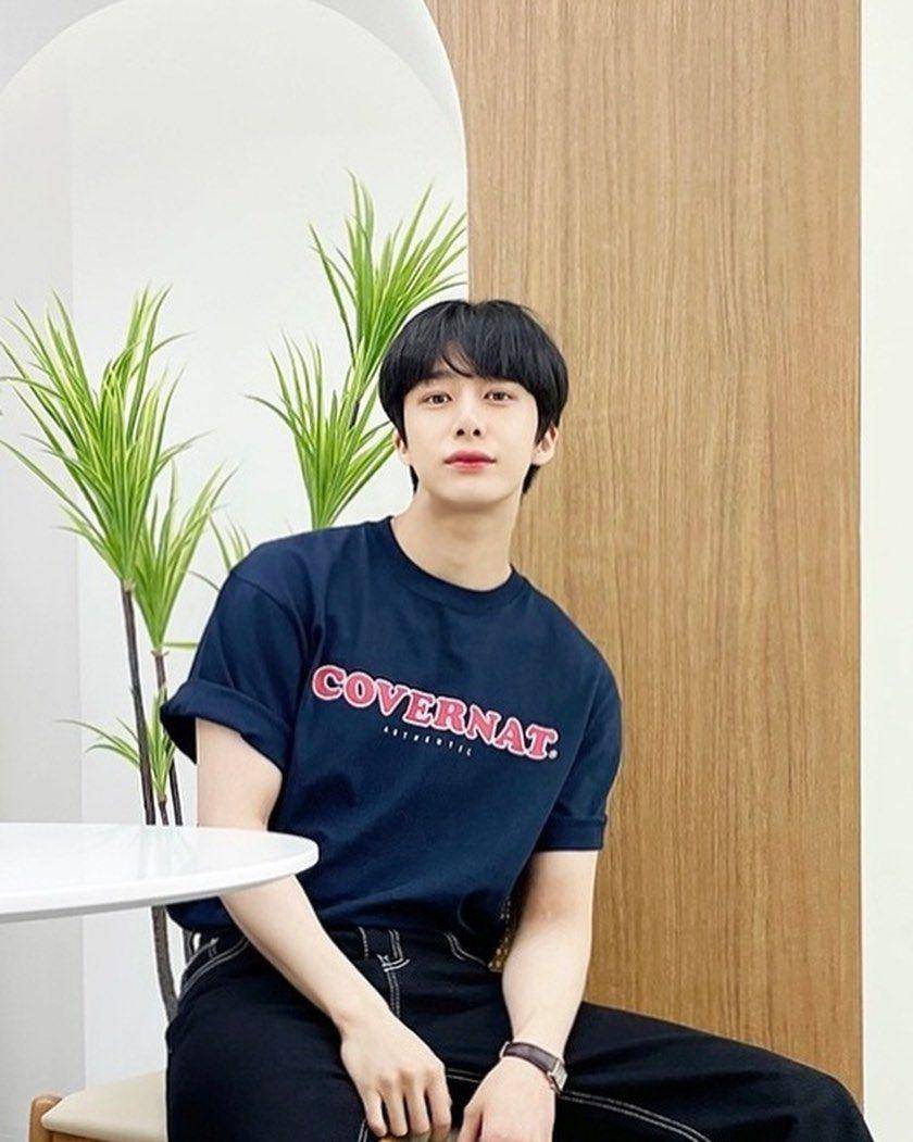 Hyungwon MONSTA X (instagram.com/coenffl)