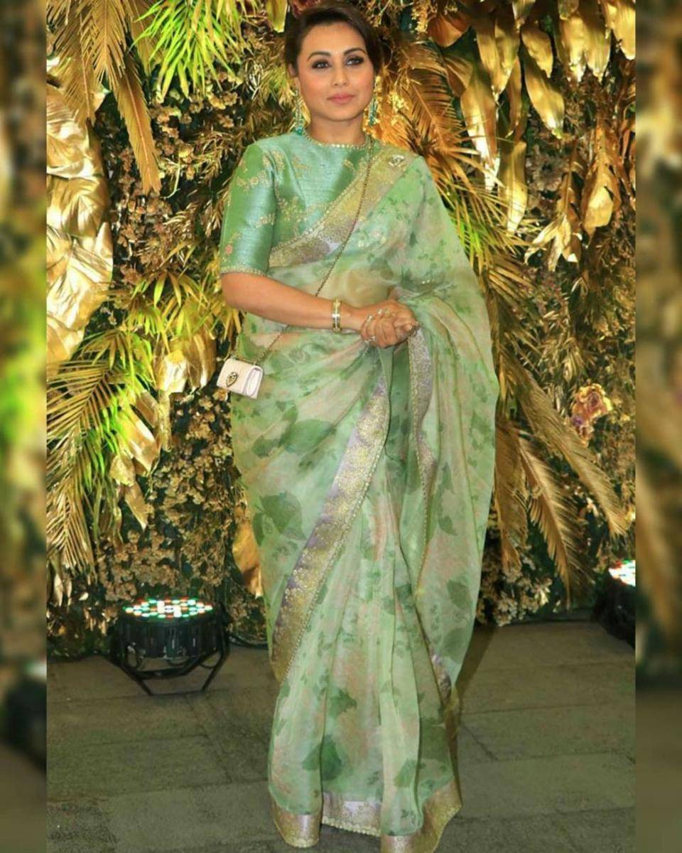 Gaya Kondangan Rani Mukerji (instagram.com/ranimukherjee_officiall)