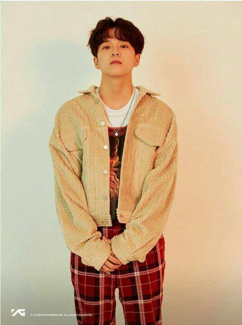 Outfit Asahi Treasure (instagram.com/ygtre4sure526)