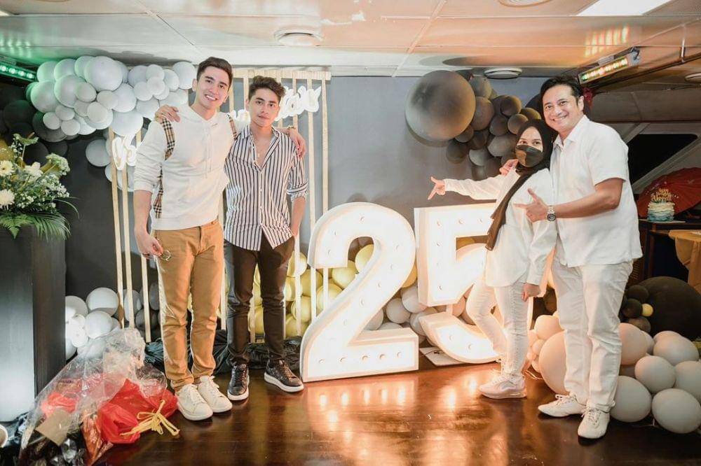 potret perayaan ulang tahun ke-25 Verrell Bramasta (instagram.com/bramastavrl)