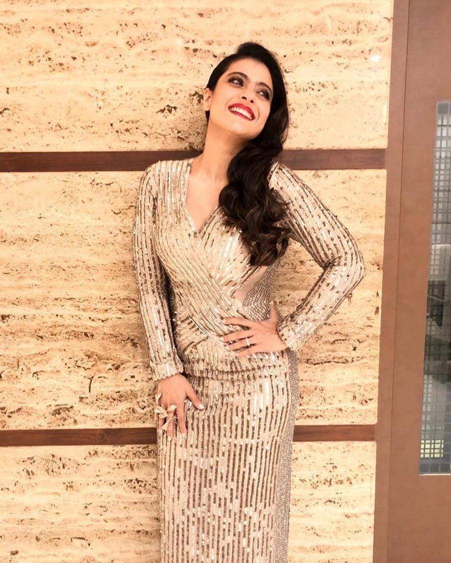 Style Simpel nan Berkelas ala Kajol (instagram.com/kajol)