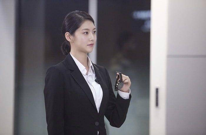 Gong Seung Yeon di Are You Human? (Dok. KBS2)