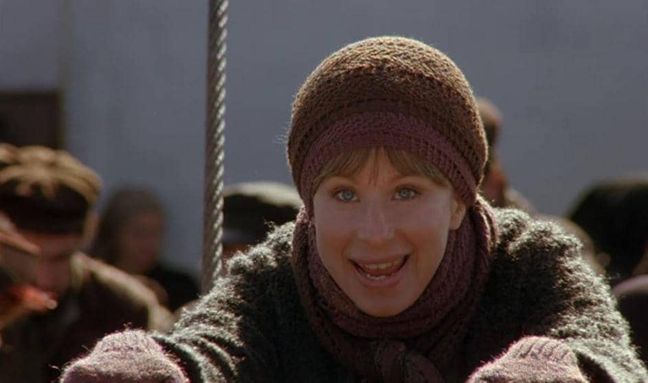 cuplikan Barbara Streisand di film Yentl (dok. IMDb)