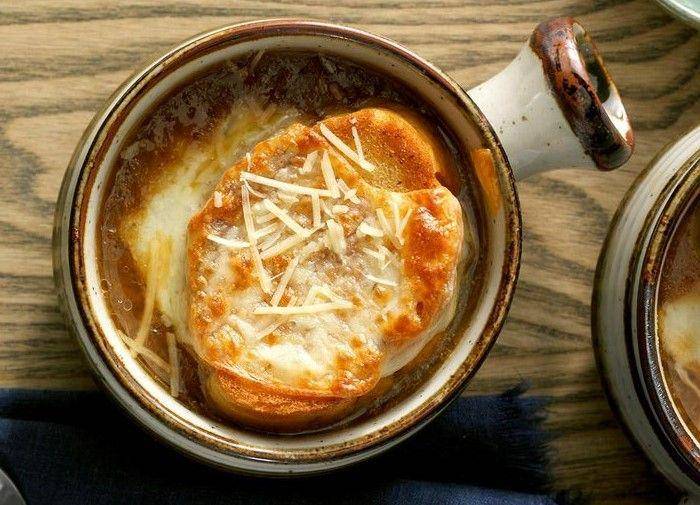 ilustrasi french onion mushroom soup (tasteofhome.com/Taste of Home)