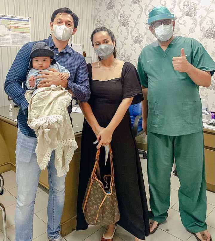 Tengku/Eshan/Andrew (instagram.com/tengkudewiputri_tdp)