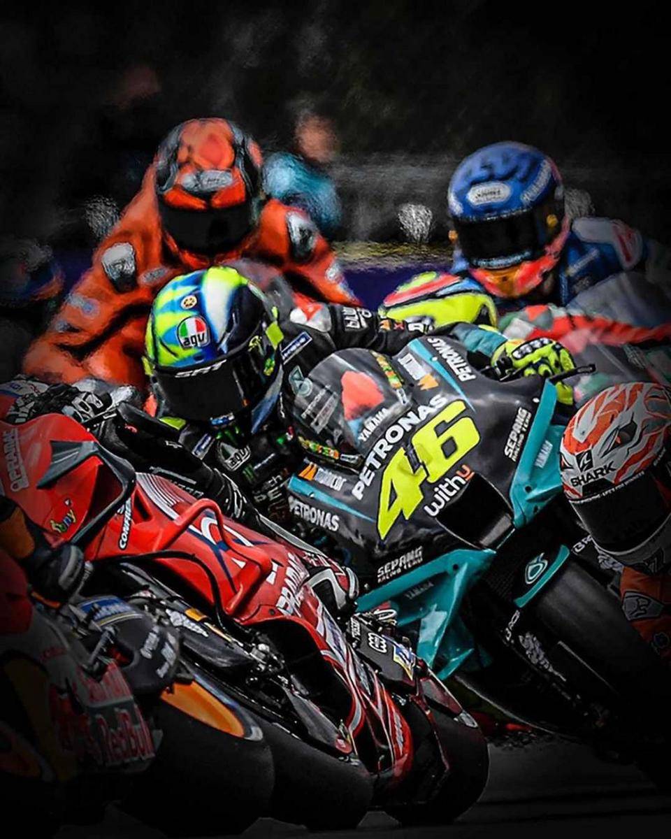 Rossi bersaing dengan rival (instagram.com/valeyellow46)