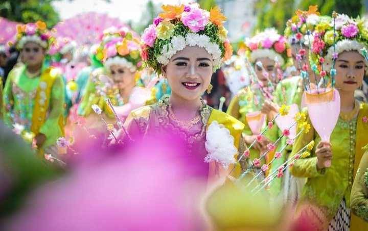 Gadis Ngarot (instagram.com/info_ngarotculture)