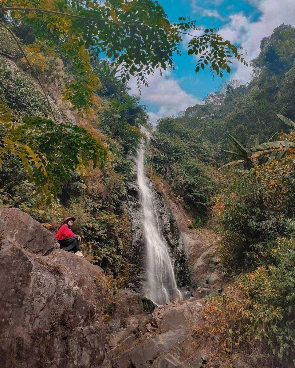 Pemandangan Curug Cigentis (instagram.com/halokrw)