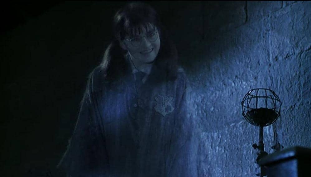 cuplikan Shirley Henderson di film Harry Potter and the Chamber of Secrets (dok. IMDb)
