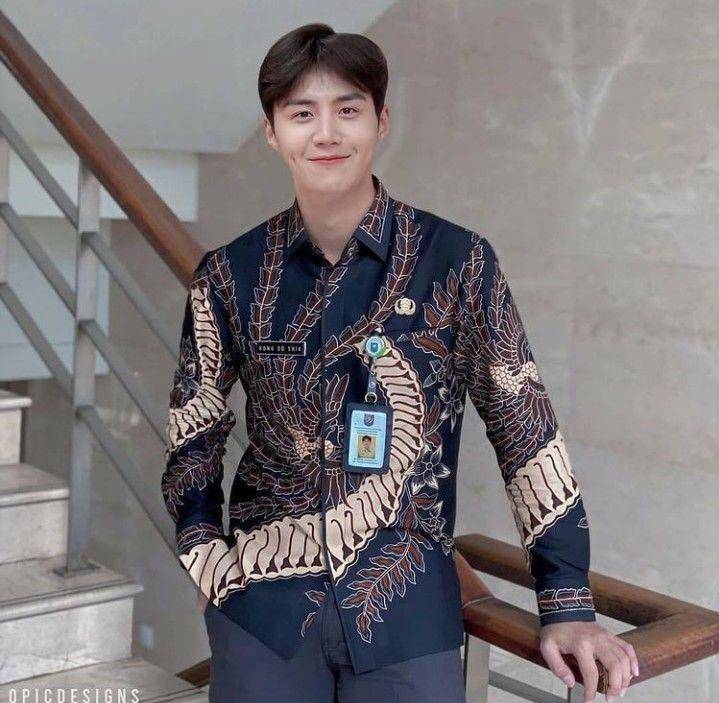 foto editan aktor dan idol Korea, Kim Seon Ho (instagram.com/opicdesigns)