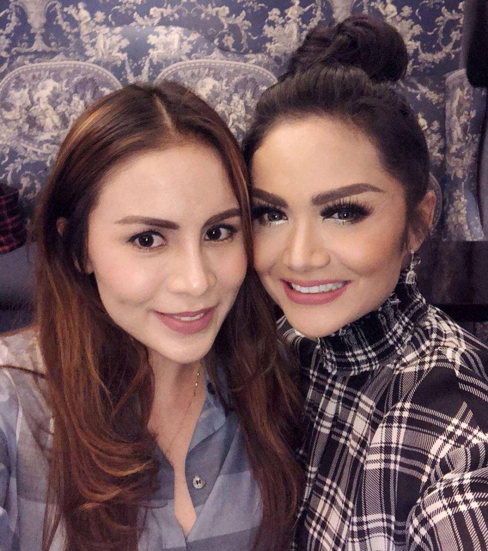 Momo Geisha bersama Krisdayanti(instagram.com/therealmomogeisha)