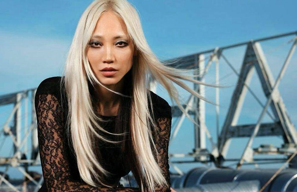Park Soo Joo (instagram.com/soojmooj)