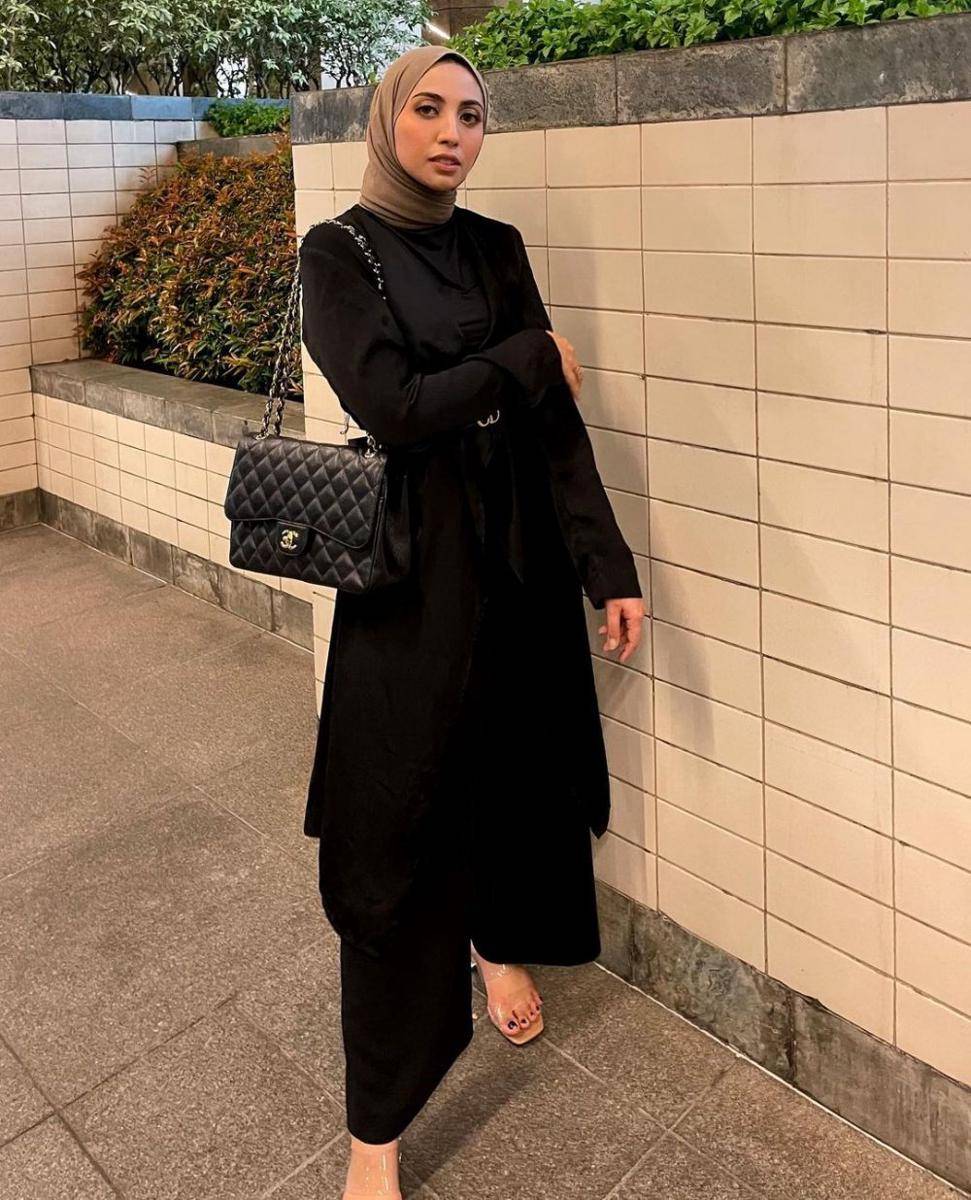 Outfit Vicky Alaydrus. (instagram.com/vickyalaydrus)