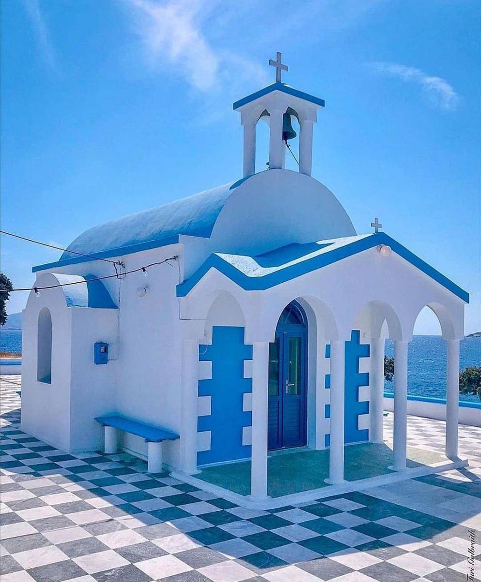 Pollonia (instagram.com/visitmagicalgreece)