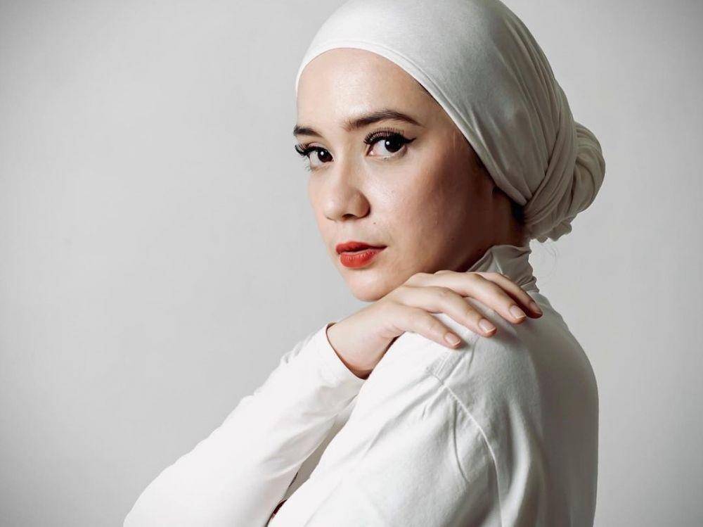 Putri Anne (instagram.com/putriannesaloka)