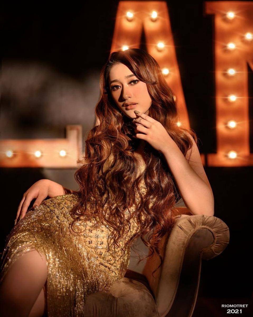 Photoshoot Amanda Caesa (instagram.com/riomotret/)