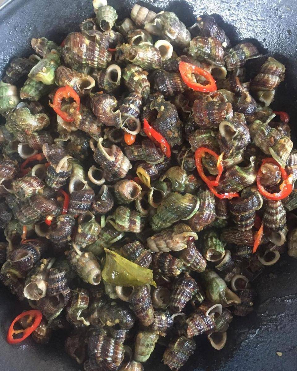 Katuyung (instagram.com/pencokacan_bymamananau)