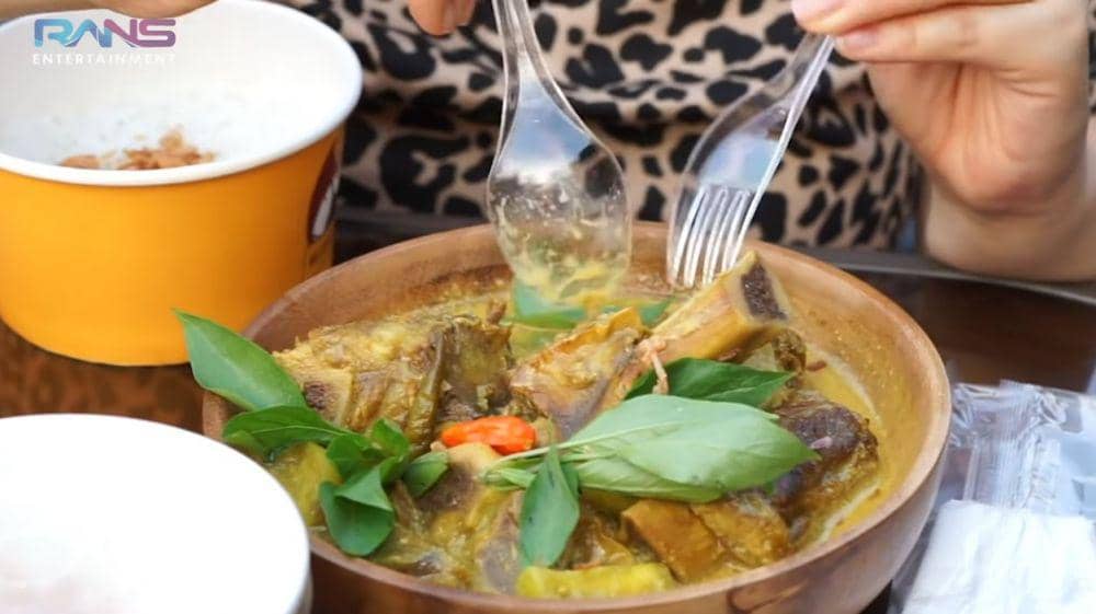 Nagita panggil food truck (YouTube.com/Rans Entertainment)