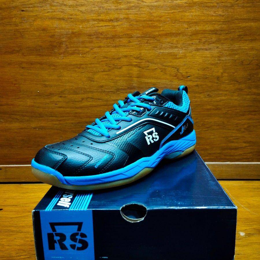 ilustrasi sepatu badminton (tokopedia.com)