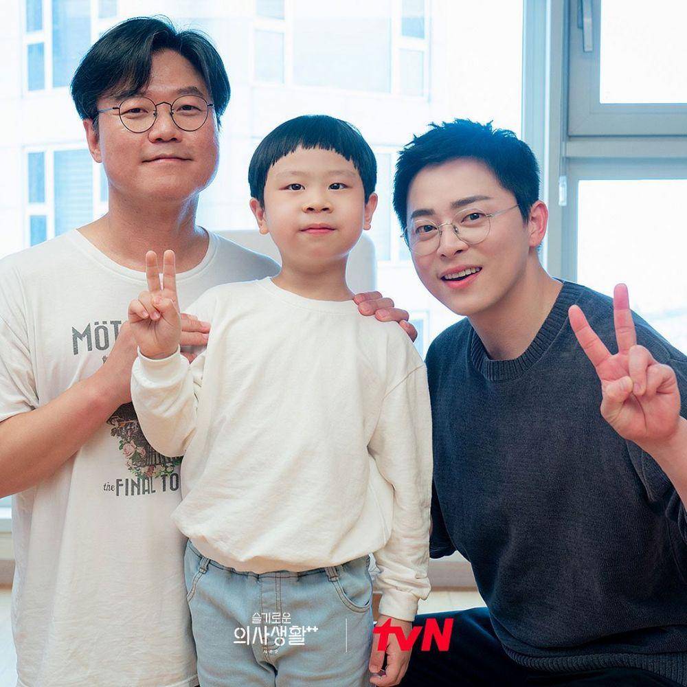 Na Young Seok, Kim Jun, dan Jo Jung Suk di Hospital Playlist 2 (instagram.com/hospitalplaylist_official)