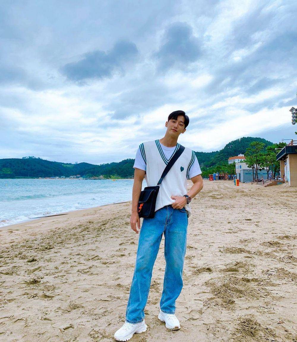 Jung Jinyoung (Instagram.com/jinyoung0423)