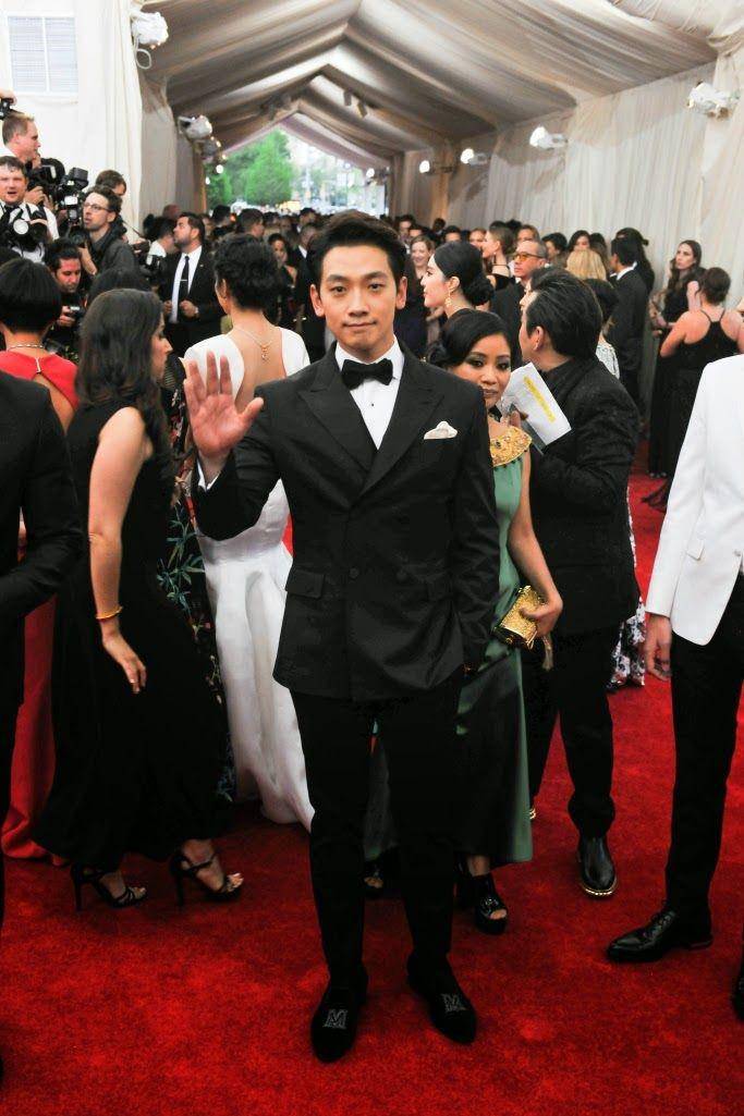 Rain di Met Gala 2015 (dok. koreaboo)