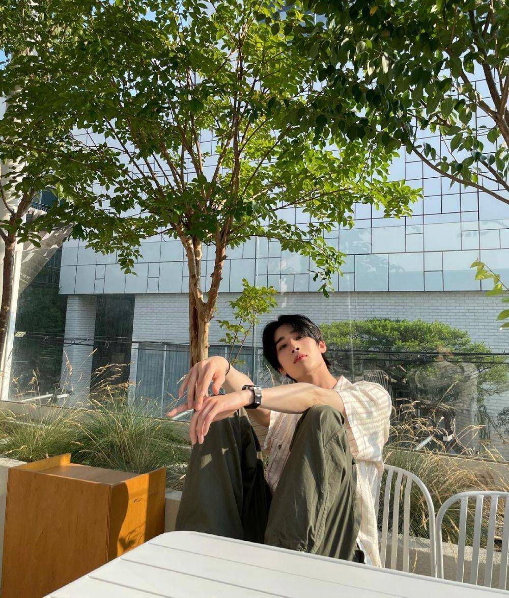 Seungwoo VICTON (instagram.com/w_o_o_y_a)