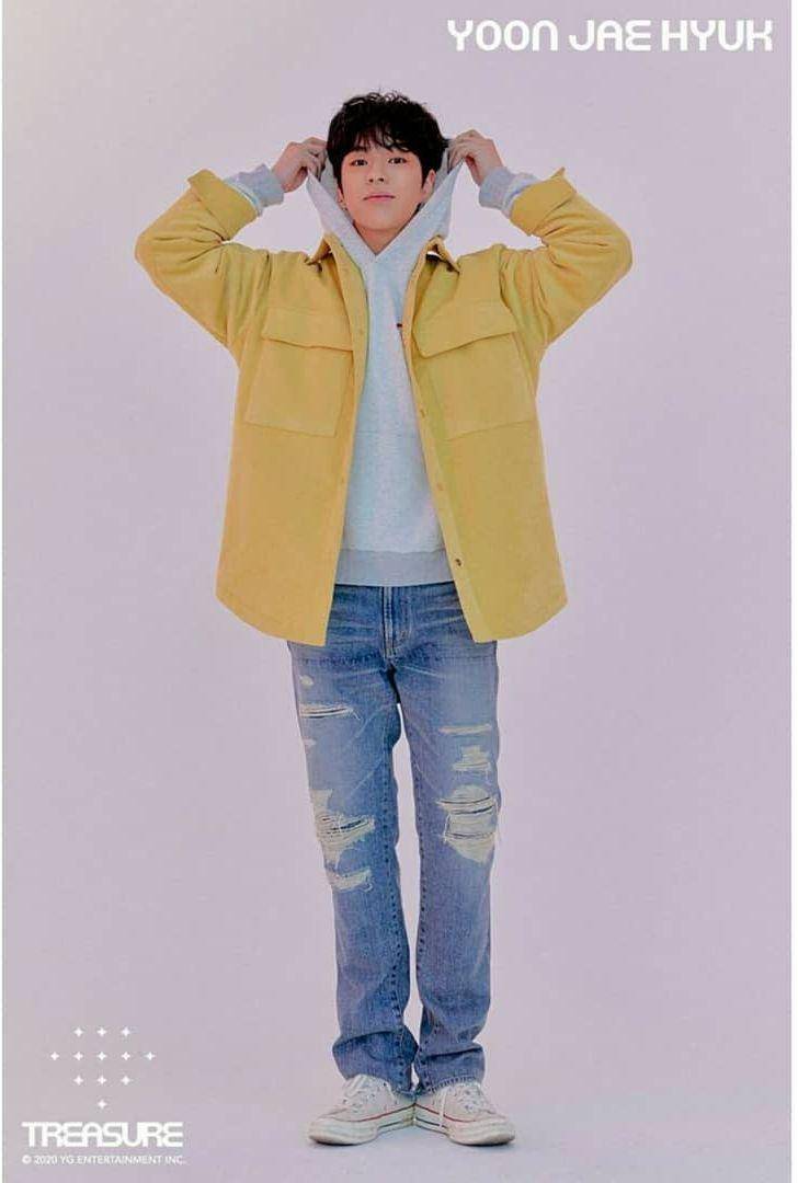 Blue jeans ala member Treasure (instagram.com/ygtre4sure526)