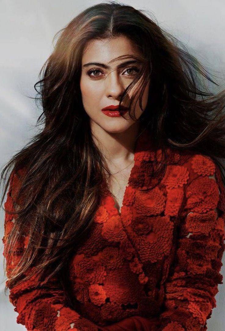 Kajol (instagram.com/kajol)