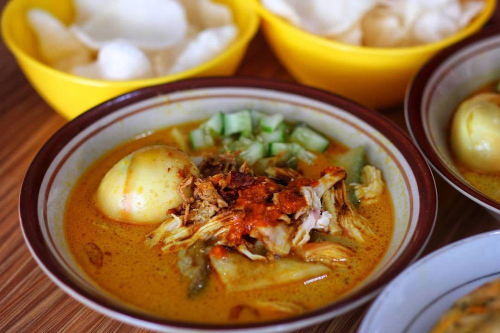 Lengko Ayam 99 (instagram.com/jajanditasikyuk)
